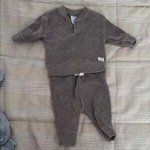 Carter's Brown Kids Matching Set